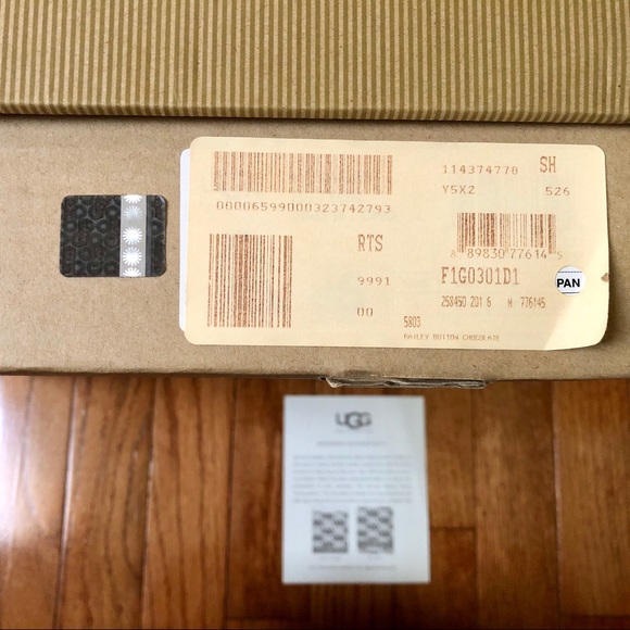 UGG Bailey Button Chocolate Winter Snow Boots - Picture 10 of 10